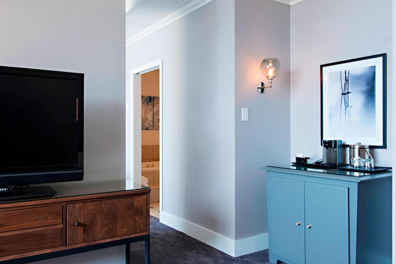 Sheraton Cavalier Saskatoon Hotel Экстерьер фото