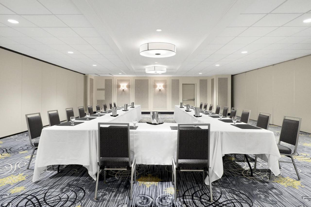 Sheraton Cavalier Saskatoon Hotel Экстерьер фото