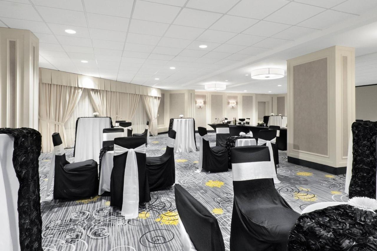 Sheraton Cavalier Saskatoon Hotel Экстерьер фото