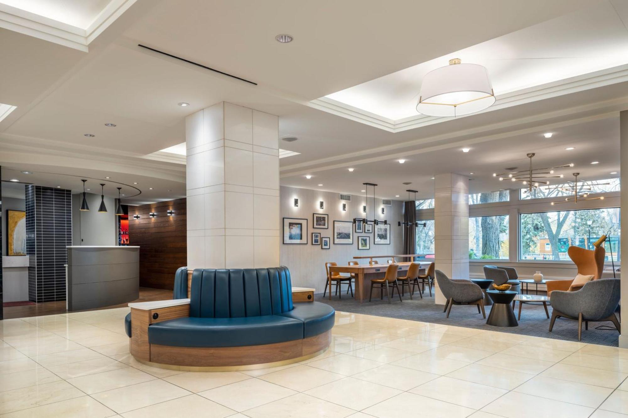 Sheraton Cavalier Saskatoon Hotel Экстерьер фото