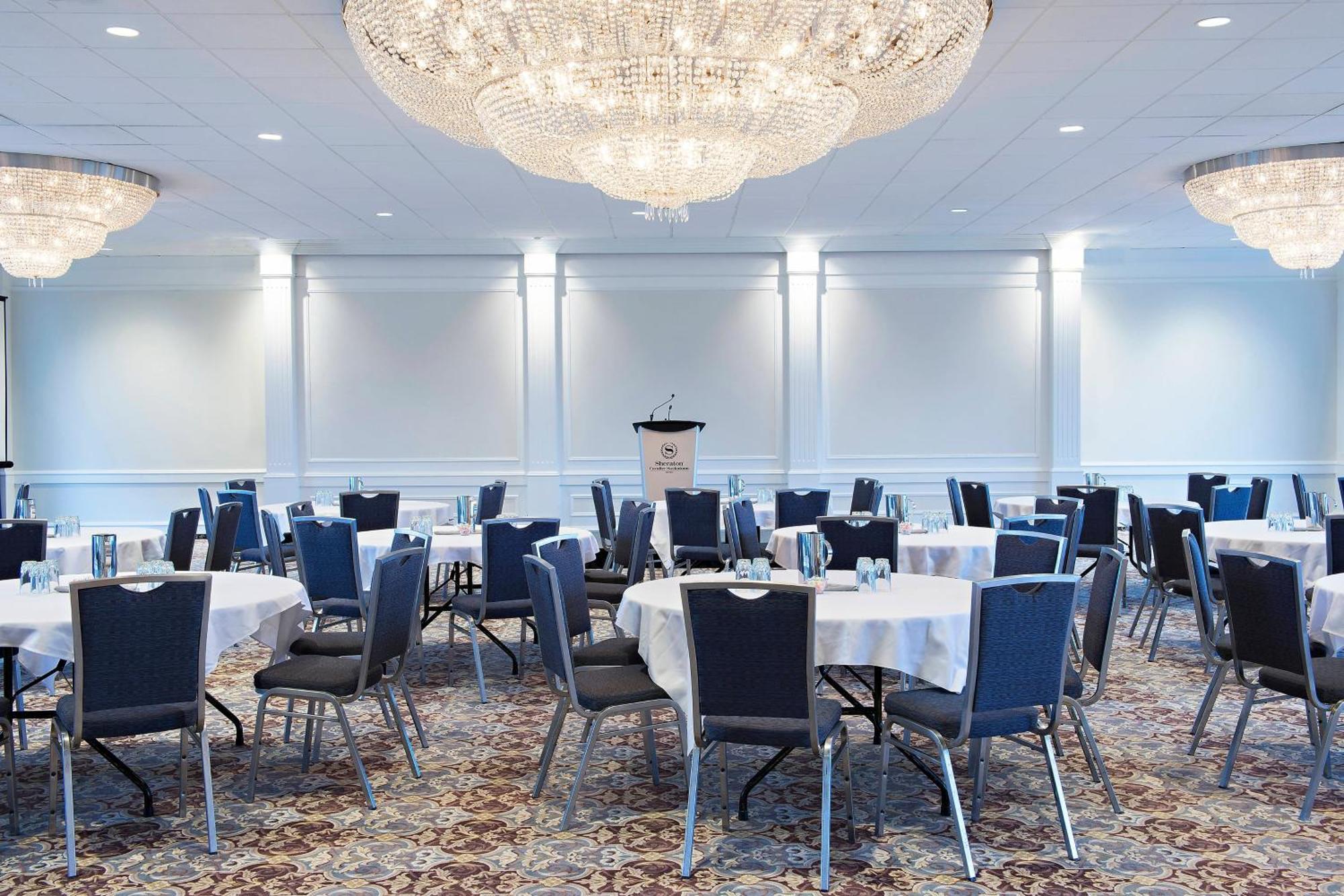 Sheraton Cavalier Saskatoon Hotel Экстерьер фото